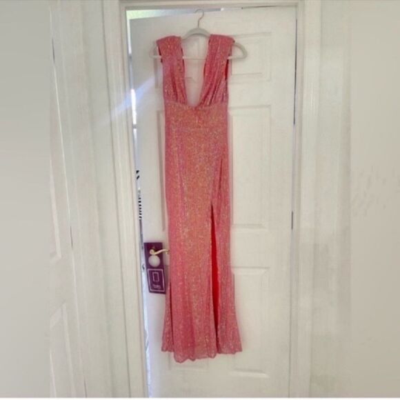 New Deep V-Neck Open Back Pink Reflective Elastic Sequin DRESS Size XS - Picture 10 of 10